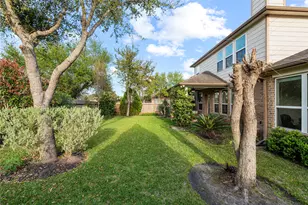 13301 Misting Falls Ln, Pearland, TX 77584 - Photo 29