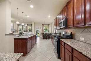 13301 Misting Falls Ln, Pearland, TX 77584 - Photo 3