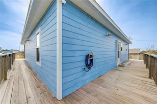 14110 Miramar Dr, Galveston, TX 77554 - Photo 9