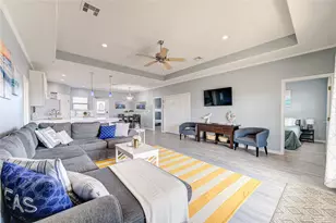 14110 Miramar Dr, Galveston, TX 77554 - Photo 13