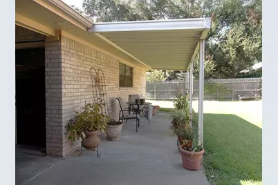 1501 Pecan Street, Brenham, TX 77833 - Photo 21