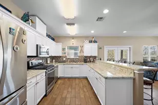 806 Kipp Ave, Kemah, TX 77565 - Photo 5