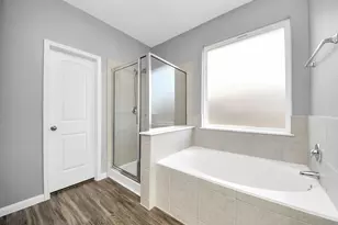 2335 Spring Hollow Dr, Baytown, TX 77521 - Photo 21