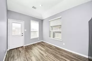 2335 Spring Hollow Dr, Baytown, TX 77521 - Photo 13