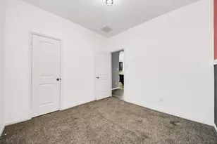 2335 Spring Hollow Dr, Baytown, TX 77521 - Photo 25