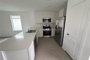 29655 Knollwood Bay Rd, Waller, TX 77484 - Photo 5