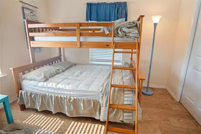 844 S Sage Road, Crystal Beach, TX 77650 - Photo 17