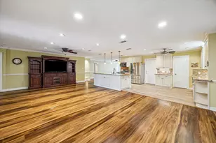 7506 Dearborn St, Houston, TX 77055 - Photo 11