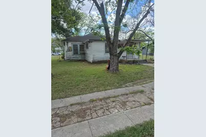 411 S Texana Street, Hallettsville, TX 77964 - Photo 5