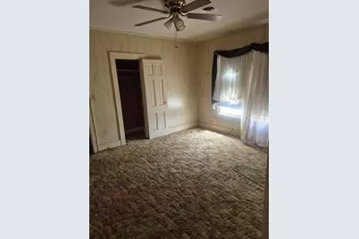 411 S Texana Street, Hallettsville, TX 77964 - Photo 11