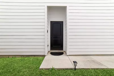 8723 Compton Street, Houston, TX 77016 - Photo 3