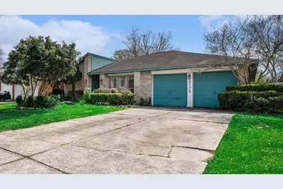 2170 Pilgrims Point Drive, Friendswood, TX 77546 - Photo 3