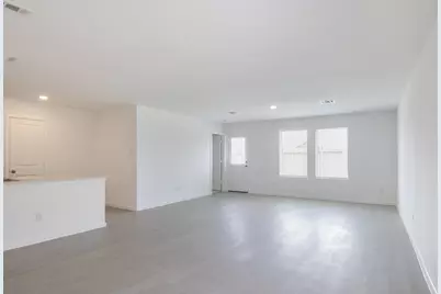 25653 Rose Creek Drive, Cleveland, TX 77328 - Photo 7