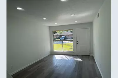 5615 Greylog Drive, Houston, TX 77048 - Photo 5