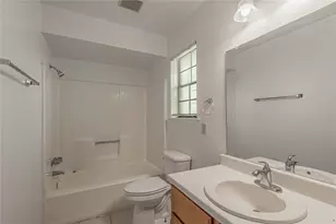 2402 Sycamore Ave, Huntsville, TX 77340 - Photo 17