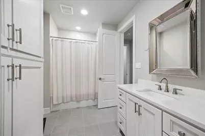 26 Valley Forge Drive, Bunker Hill Village, TX 77024 - Photo 39