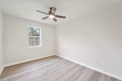 4611 W Hunting Street, Houston, TX 77026 - Photo 9