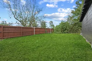 4611 W Hunting St, Houston, TX 77026 - Photo 11