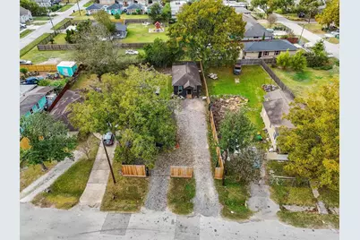 4611 W Hunting Street, Houston, TX 77026 - Photo 13