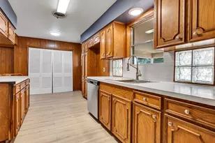 651 County Rd 319, Cleveland, TX 77327 - Photo 23