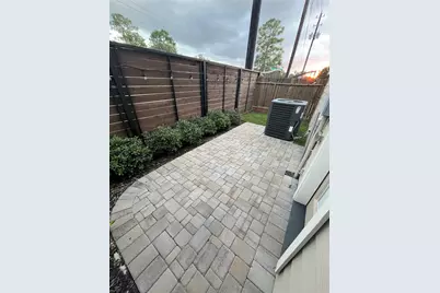 11019 Cane Oak Way, Houston, TX 77043 - Photo 17