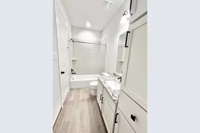 11019 Cane Oak Way, Houston, TX 77043 - Photo 15