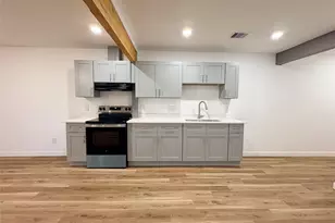 3204 Avenue K, Bay City, TX 77414 - Photo 9