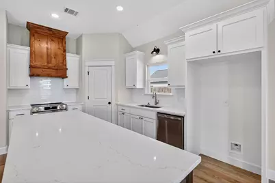 125 Turnrow Cove, Snook, TX 77878 - Photo 11