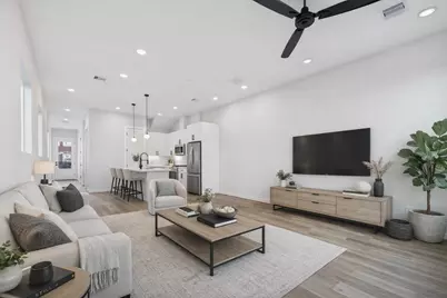 5032 Creekmont Drive, Houston, TX 77091 - Photo 3