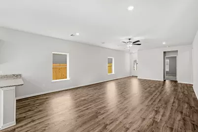 15874 Berry Hill Drive, Conroe, TX 77303 - Photo 5