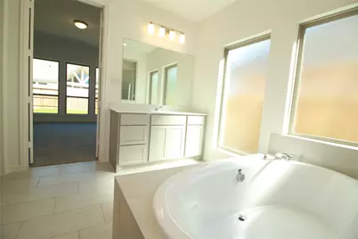 16750 Yaklin Meadow Court, Humble, TX 77346 - Photo 9