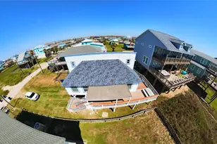 114 Sand Dune Ct, Surfside Beach, TX 77541 - Photo 3