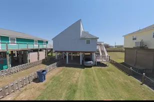 114 Sand Dune Ct, Surfside Beach, TX 77541 - Photo 5
