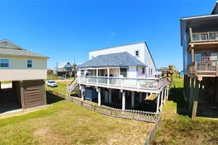 114 Sand Dune Ct, Surfside Beach, TX 77541 - Photo 3