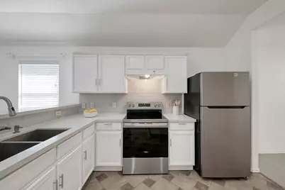 50 Thicket Grove Place, The Woodlands, TX 77385 - Photo 9