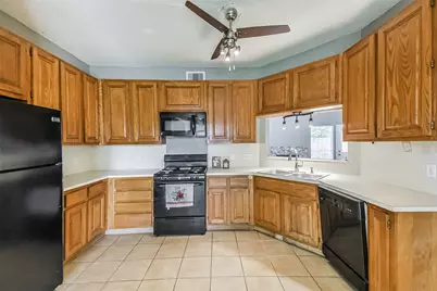 13855 Cherry Hollow Ln Lane, Houston, TX 77082 - Photo 9