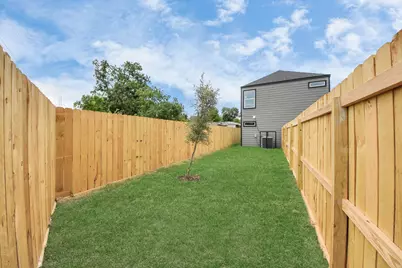 4702 Baton Rouge Street #A/B, Houston, TX 77028 - Photo 35