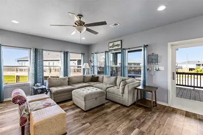 3260 Hidden Gold, Crystal Beach, TX 77650 - Photo 7