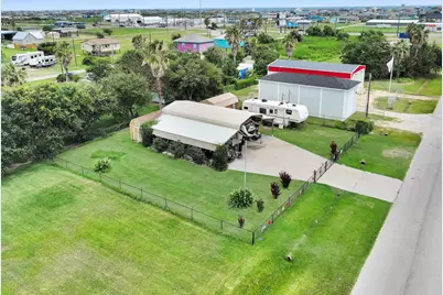 1046 Oneil Road, Crystal Beach, TX 77650 - Photo 29