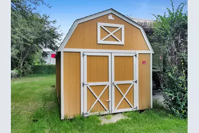 1046 Oneil Road, Crystal Beach, TX 77650 - Photo 15