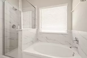 12307 Ridge Top Ct, Conroe, TX 77304 - Photo 13