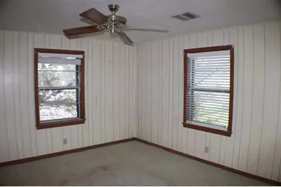 2890 W Lucas Drive, Beaumont, TX 77706 - Photo 25