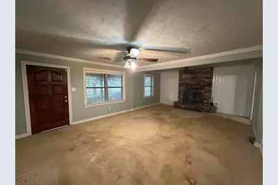 2890 W Lucas Drive, Beaumont, TX 77706 - Photo 11