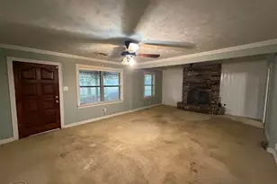 2890 W Lucas Dr, Beaumont, TX 77706 - Photo 11