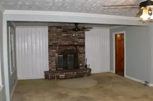 2890 W Lucas Dr, Beaumont, TX 77706 - Photo 9