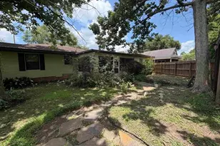 2890 W Lucas Dr, Beaumont, TX 77706 - Photo 35