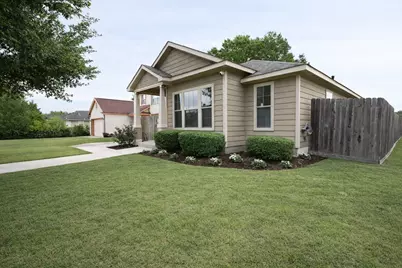 250 7th Street, Hempstead, TX 77445 - Photo 3