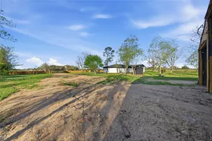 6623 County Rd 4, Damon, TX 77430 - Photo 37