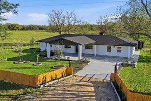 6623 County Rd 4, Damon, TX 77430 - Photo 41