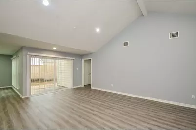 7703 Quail Meadow Drive, Houston, TX 77071 - Photo 17